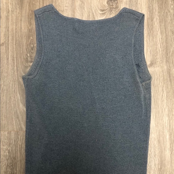 2 for $10 Women’s floral Tank top - Picture 2 of 4